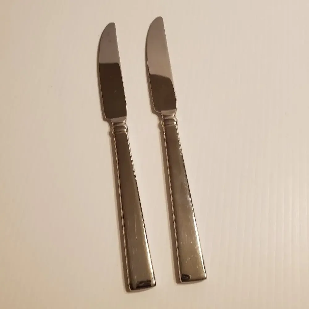 Lot of 10 Pieces Pfaltzgraff Glossy Stainless Flatware. Pre-owned, good shape